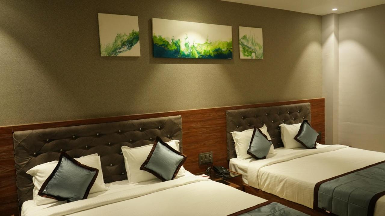 Alaukik Hotel 舍地 外观 照片