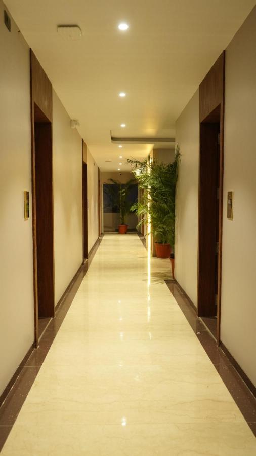 Alaukik Hotel 舍地 外观 照片
