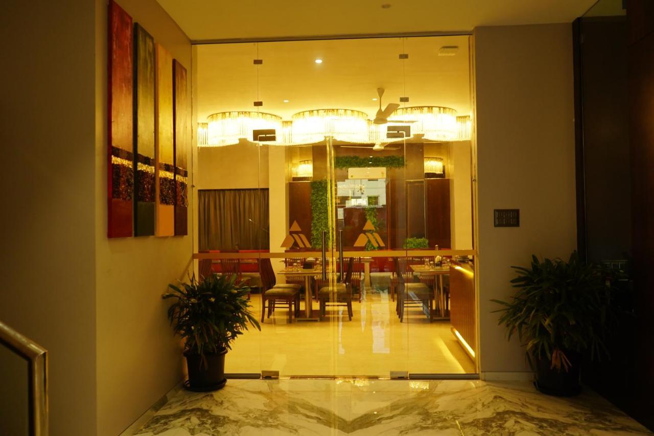 Alaukik Hotel 舍地 外观 照片